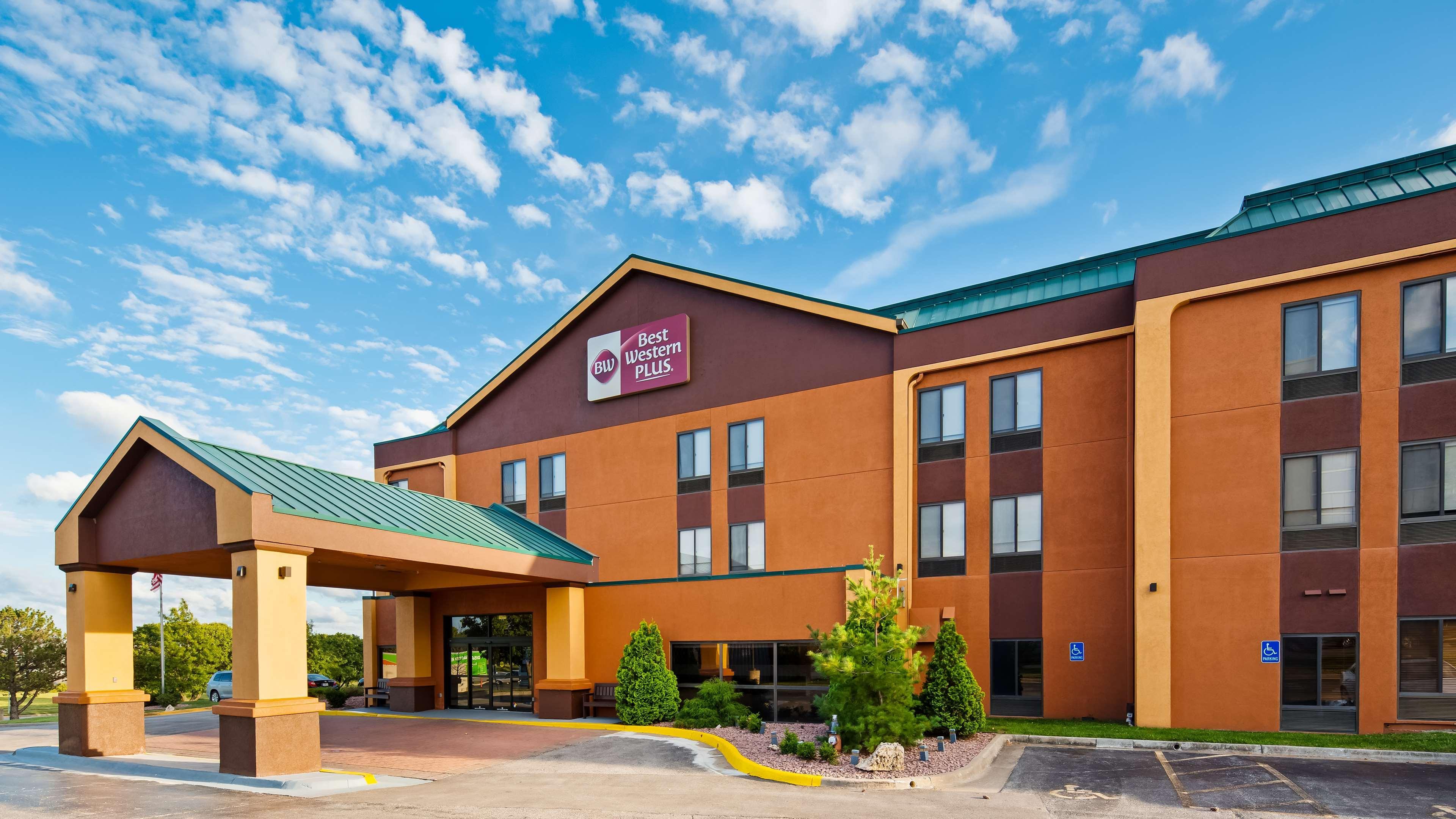 Best Western Plus Kansas City Airport - Kci East Екстер'єр фото