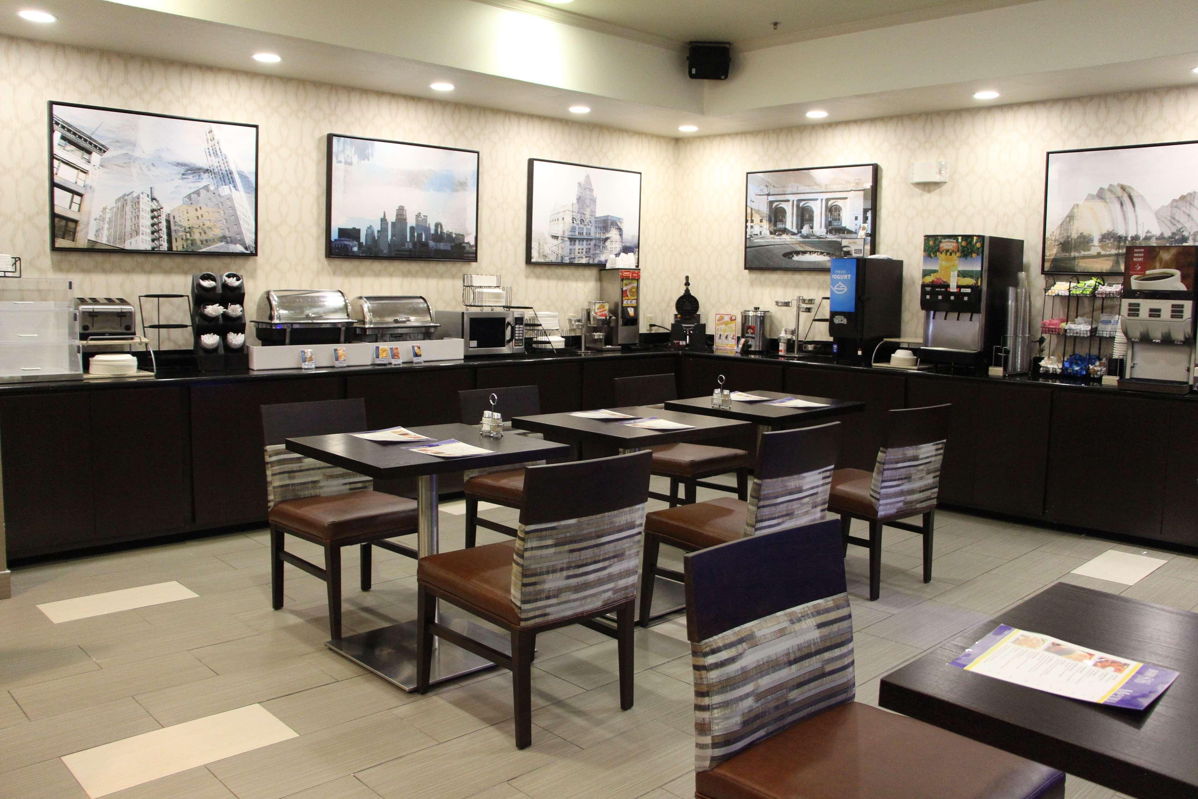 Best Western Plus Kansas City Airport - Kci East Екстер'єр фото