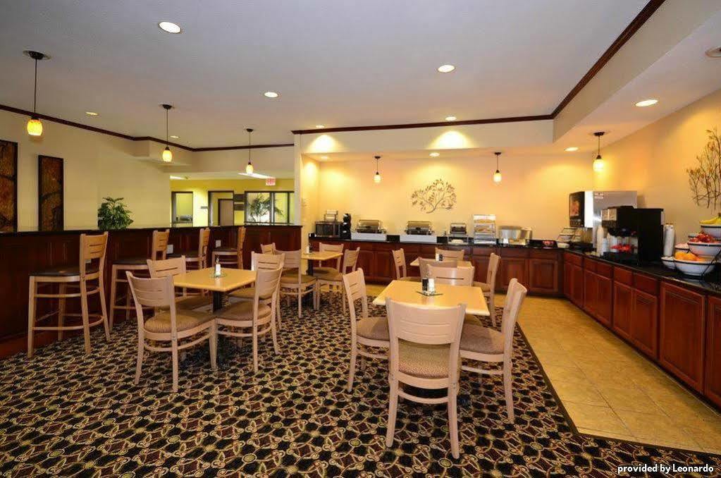 Best Western Plus Kansas City Airport - Kci East Екстер'єр фото