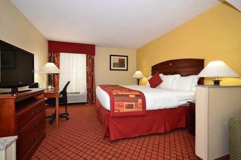 Best Western Plus Kansas City Airport - Kci East Екстер'єр фото